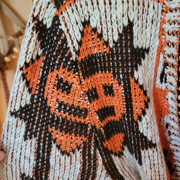 Vintage 70s Bobbi Ann of Boston printed shawl collar, long cardigan with tie. - Picture 5 of 9